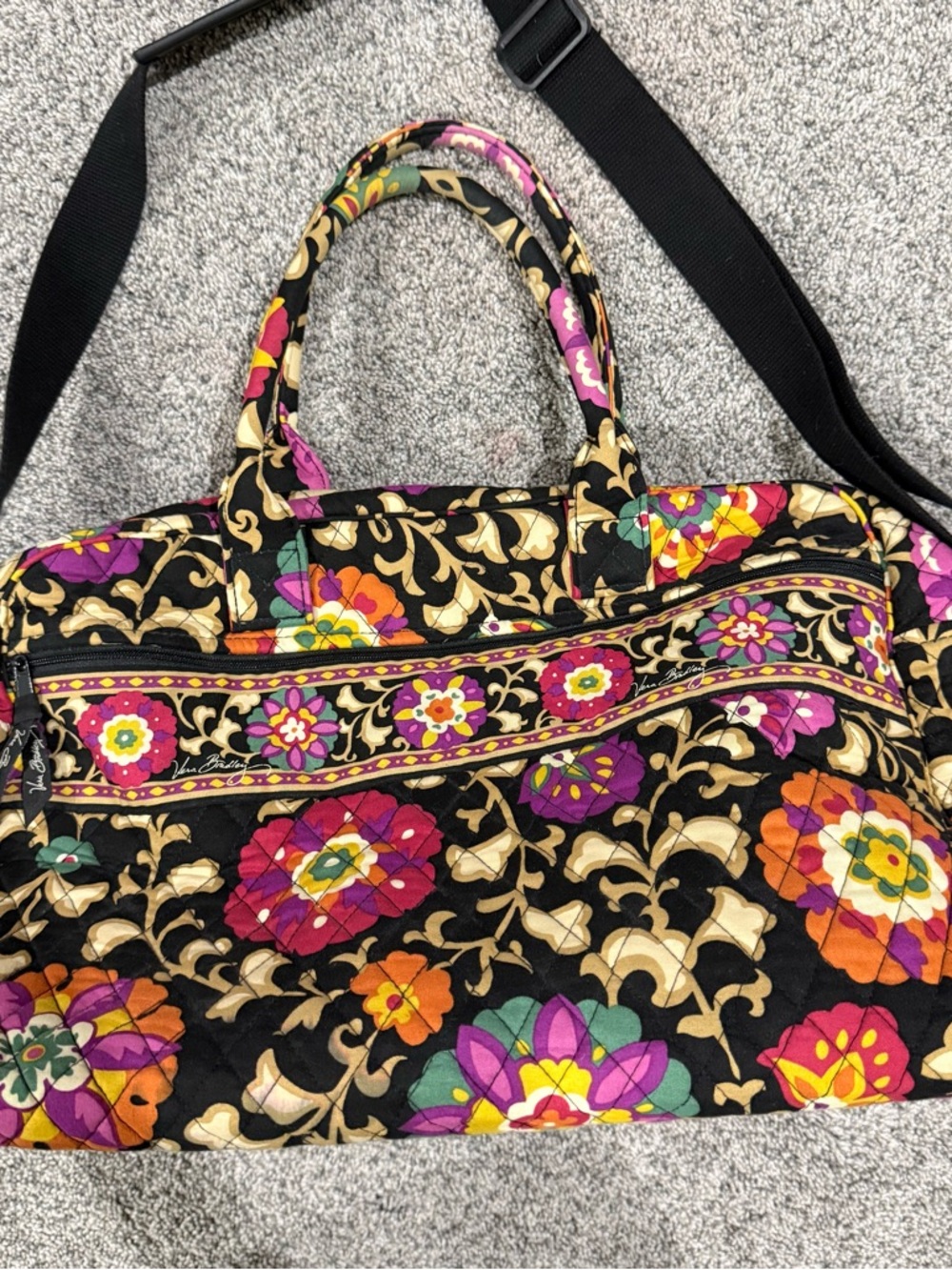 VERA BRADLEY Duffle Travel Bag Paisley Large Weekender Zip Close Shoulder Strap - Picture 2 of 13